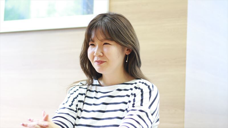 <p>同僚や上司の</p><p>心強い</p><p><strong>サポート</strong>のお陰</p>